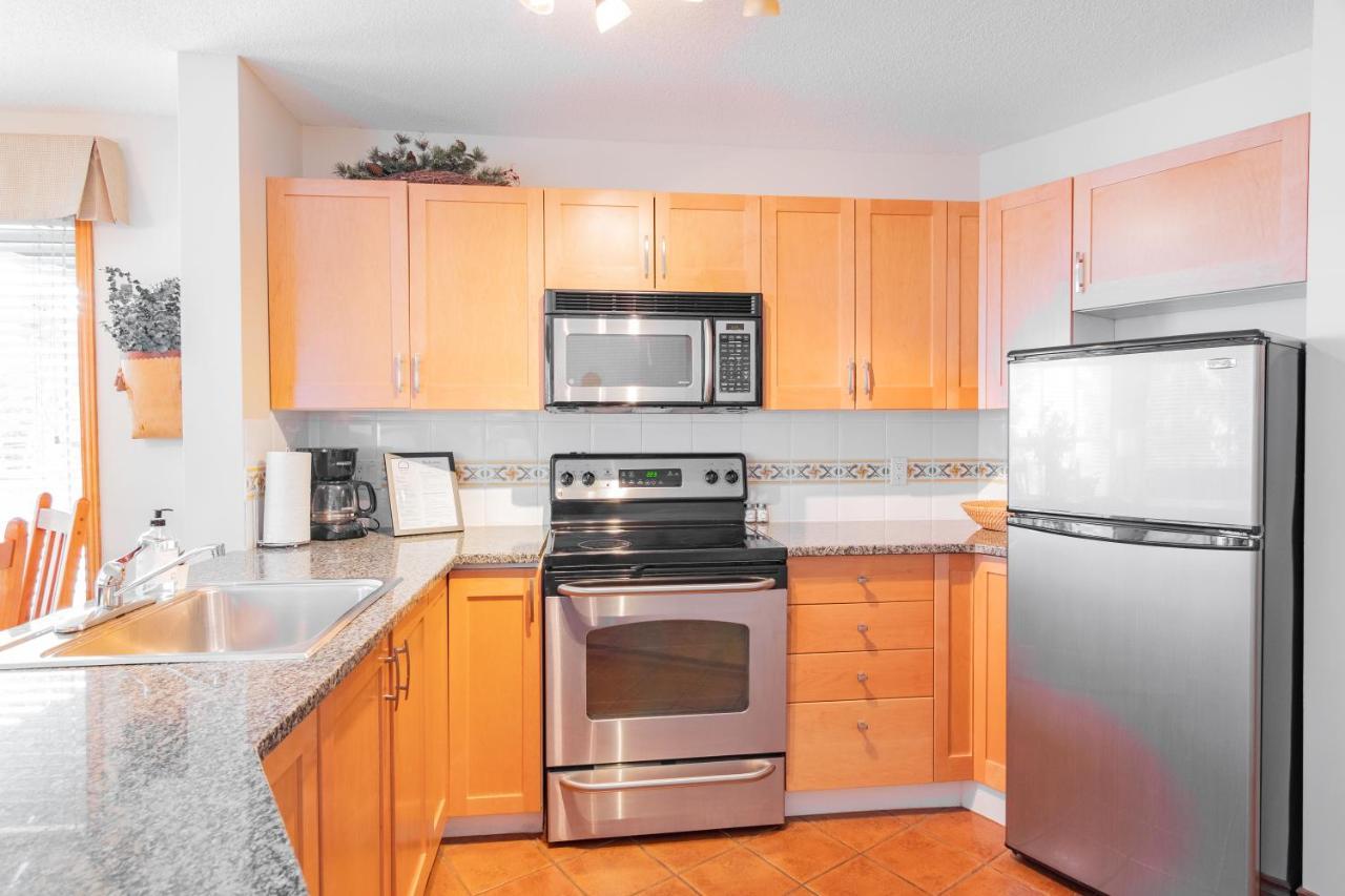 The Best Ski In Ski Out Two Bedroom Condo At Aspens Whistler Exterior foto